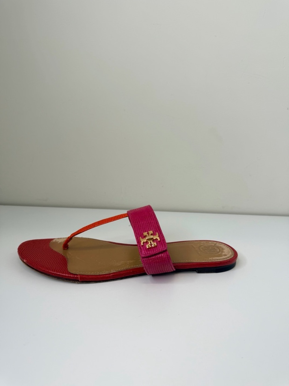 Tory Burch Kira Thong Sandals Tejus Embossed Leather Size 9.5 vacation summer - Picture 10 of 15